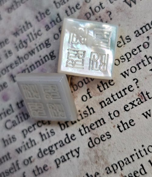 Mother-of-Pearl Chinese Export Imperial Seal Cufflink